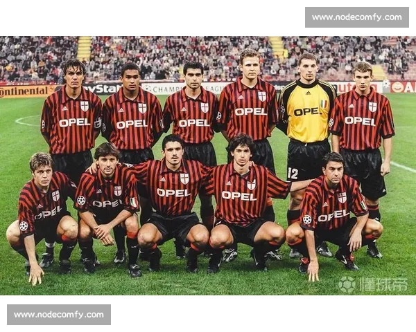 七次欧冠荣耀!米兰老照片里的红黑王朝记忆 七次欧冠荣耀!米兰老照片里的红黑王朝记忆